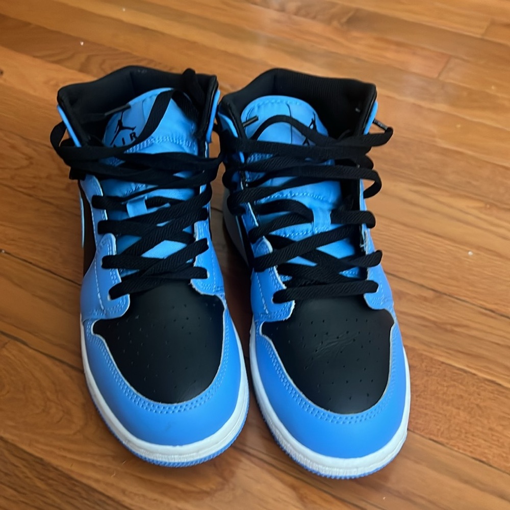 Jordan Mid Carolina Blue/Black